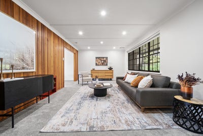 /international/au/2-lachlan-street-macquarie-act-151476156/