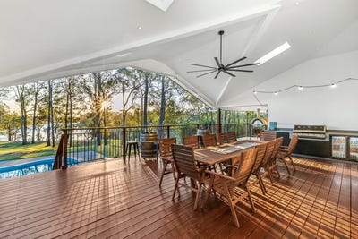 /international/au/10-threlkeld-drive-cattai-nsw-150665836/