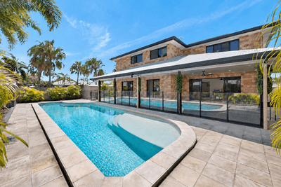 /international/au/2-friarbird-avenue-blacks-beach-qld-152457904/