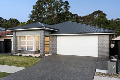 /international/au/13-grayson-avenue-kotara-nsw-151640976/