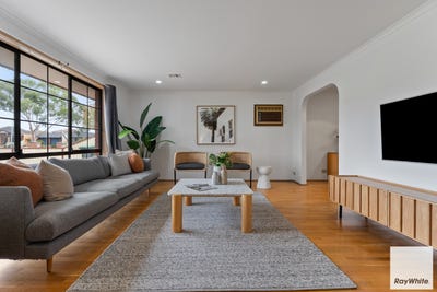 /international/au/13-alcott-place-delahey-vic-148064964/