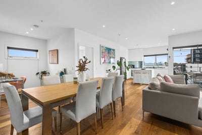 /international/au/302-481-south-road-bentleigh-vic-151248256/