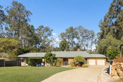 /international/au/38-illoura-grove-karana-downs-qld-152001824/