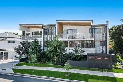 /international/au/12-10-bay-terrace-wynnum-qld-151230524/