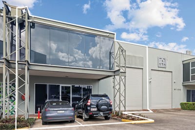 /international/au/8-31-thompson-street-bowen-hills-qld-505201860/