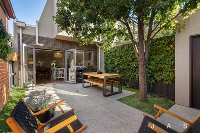/international/au/13-toohey-street-footscray-vic-151247392/