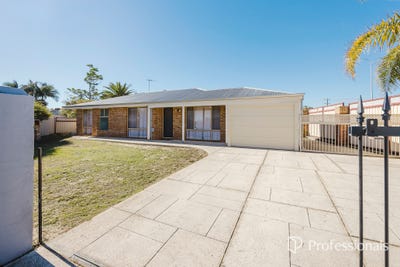 /international/au/19-gazelle-place-marangaroo-wa-151632144/