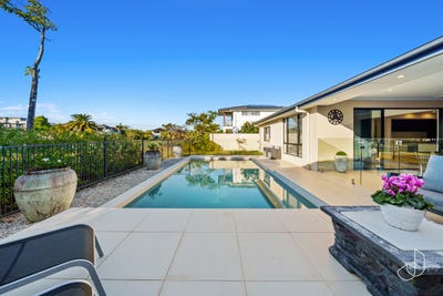 /international/au/2567-cressbrook-drive-hope-island-qld-148619344/?lang=fr