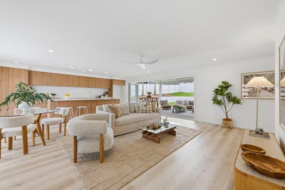 /international/au/53-manly-drive-robina-qld-152618816/