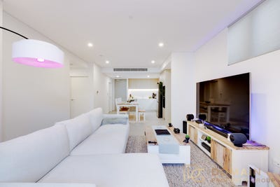 /international/au/g01-62-hills-street-north-gosford-nsw-148434168/