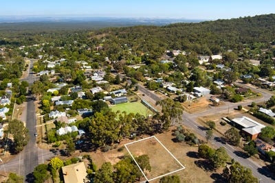 /international/au/ca-2-parker-street-maldon-vic-204504480/