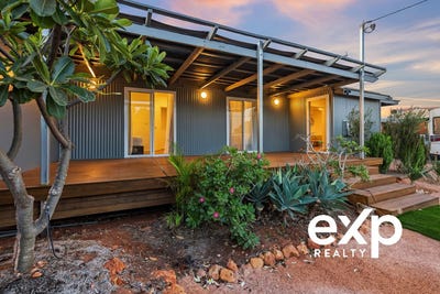 /international/au/19-ningaloo-street-exmouth-wa-148129060/