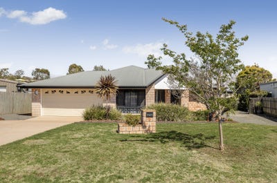 /international/au/3-marlowe-court-westbrook-qld-152601312/
