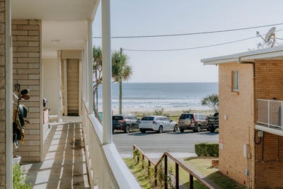 /international/au/5-806-pacific-parade-currumbin-qld-151185940/