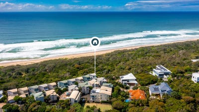 /international/au/20-528-david-low-way-castaways-beach-qld-151045140/
