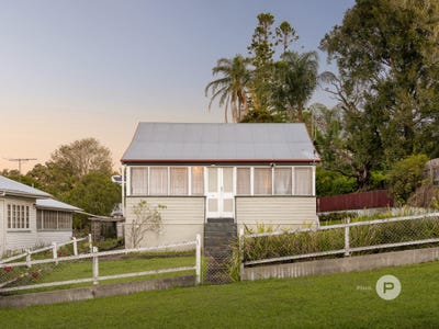 /international/au/9-clarke-street-bardon-qld-151586908/