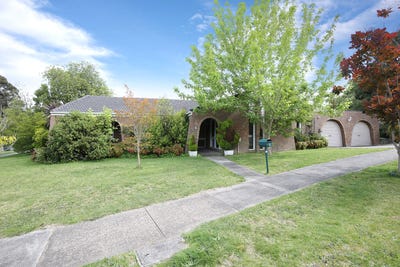 /international/au/1-dunraven-court-frankston-vic-151321732/