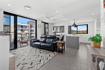 /international/au/704-22-station-street-nundah-qld-148427660/