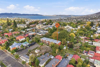 /international/au/19-56-adelaide-street-south-hobart-tas-150823348/