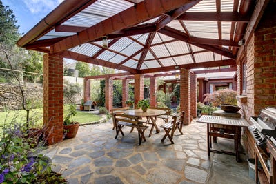 /international/au/5-surrey-road-aldgate-sa-151159940/
