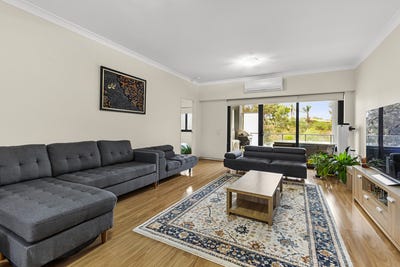 /international/au/59-6-walsh-loop-joondalup-wa-151055284/