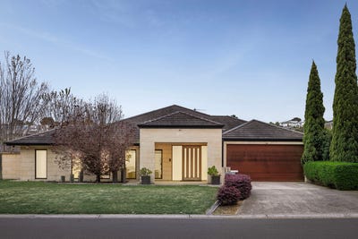 /international/au/14-adelaide-boulevard-gowanbrae-vic-152657064/