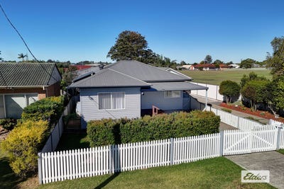 /international/au/1-3-plover-street-taree-nsw-151159000/