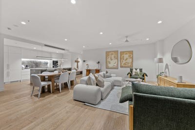 /international/au/1108-19-mcdougall-street-milton-qld-150610616/