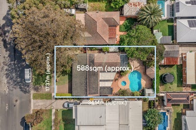 /international/au/84-acacia-road-kirrawee-nsw-152671988/