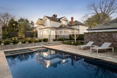 /international/au/15-albany-crescent-surrey-hills-vic-152443032/