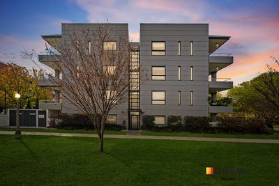 /international/au/31-21-dawes-street-kingston-act-151399064/