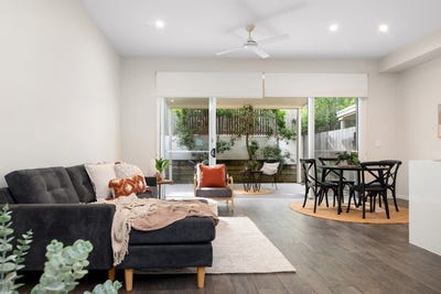 /international/au/2-11-ellena-avenue-greenslopes-qld-151155952/