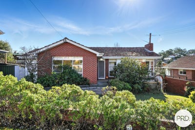 /international/au/6-coolangatta-street-lindisfarne-tas-148389480/