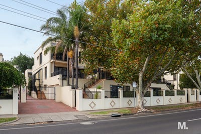 /international/au/13-32-fisher-parade-ascot-vale-vic-151191092/