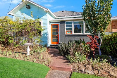 /international/au/267-ferguson-street-glen-innes-nsw-150895944/