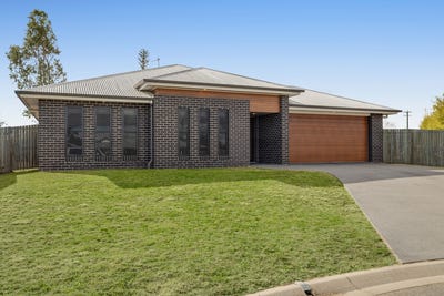 /international/au/5-ashby-court-wyreema-qld-151531216/