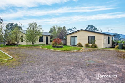 /international/au/2-3-4-15-gellibrand-street-zeehan-tas-151046892/