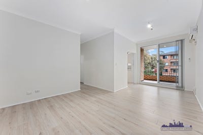 /international/au/12-33-37-warialda-st-kogarah-nsw-148422064/