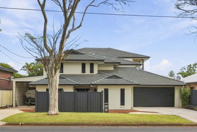 /international/au/18-clifford-street-woody-point-qld-152661972/