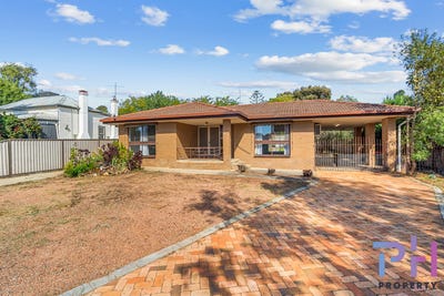 /international/au/35-mcclure-street-bendigo-vic-150890784/
