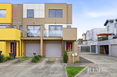 /international/au/26-featherpark-way-craigieburn-vic-151353764/