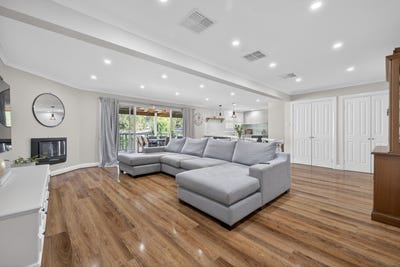 /international/au/21-martine-avenue-camden-south-nsw-151214564/