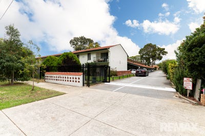 /international/au/5-379-hector-street-yokine-wa-151103136/