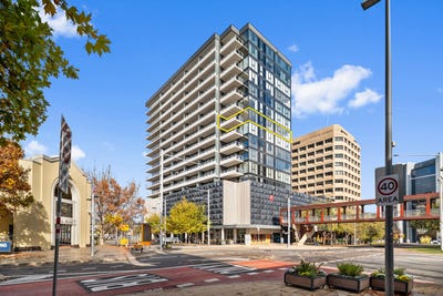 /international/au/83-45-west-row-street-city-act-151327352/