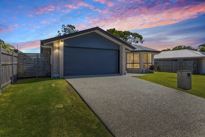 /international/au/24-bradman-way-urangan-qld-150880224/