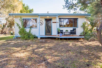 /international/au/29-archibald-street-american-river-sa-151102836/