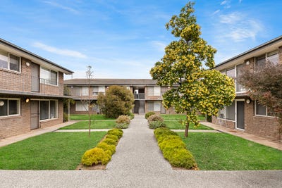 /international/au/10-2-4-salmon-street-mentone-vic-152643572/
