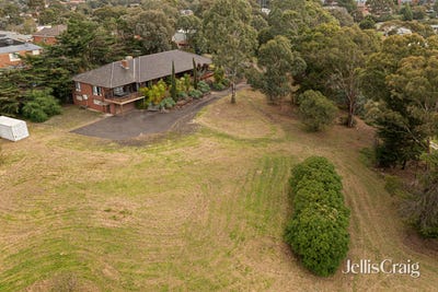 /international/au/328-diamond-creek-road-diamond-creek-vic-151250096/