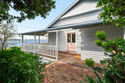 /international/au/811-sandy-bay-road-sandy-bay-tas-152414204/