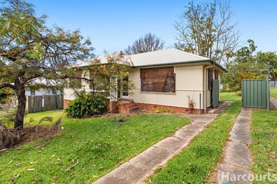 /international/au/28-wyong-street-morisset-nsw-152609708/